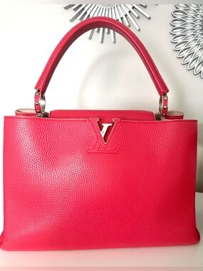 ❤️💎Authentic Louis Vuitton Capucines MM Taurillon Leather Top Handle bag wCOA